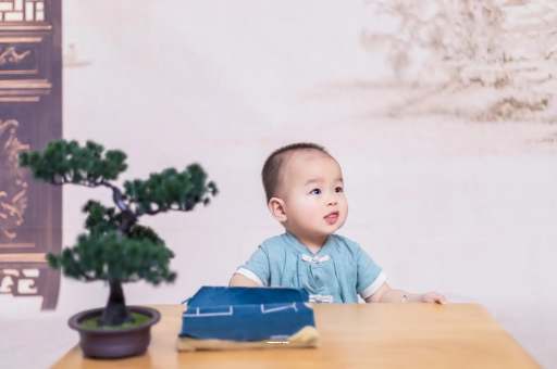 安丘宝宝几个月用拉拉裤